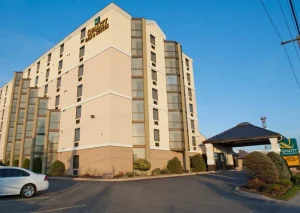 quality-inn-suites-main-img