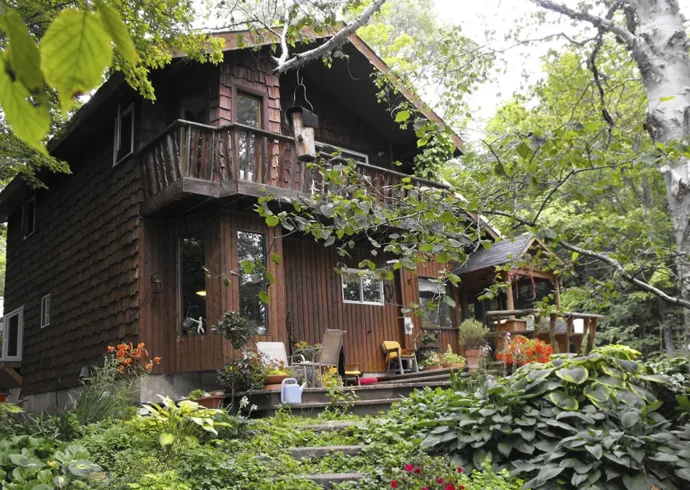 Bellevue Valley Lodge Main