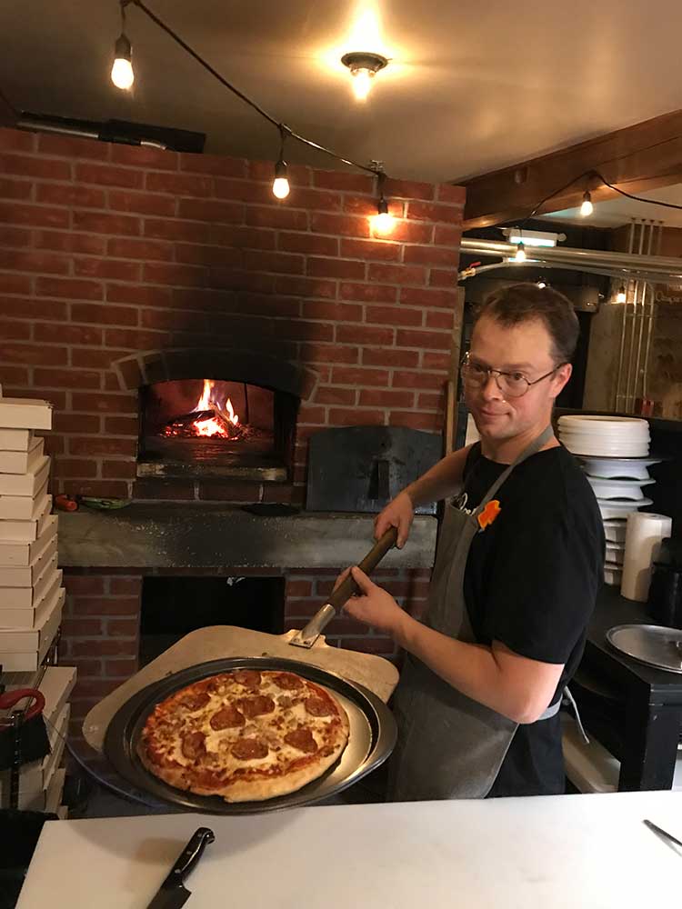 chapleau hub wood-fired oven