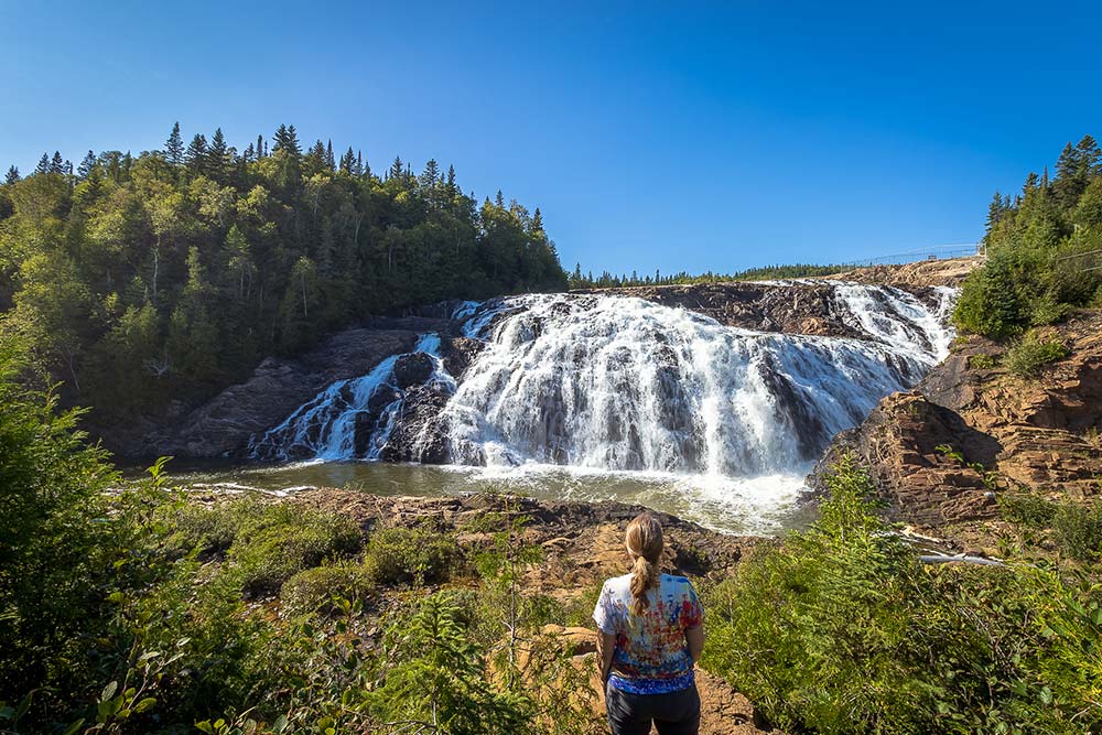 scenic high falls wawa