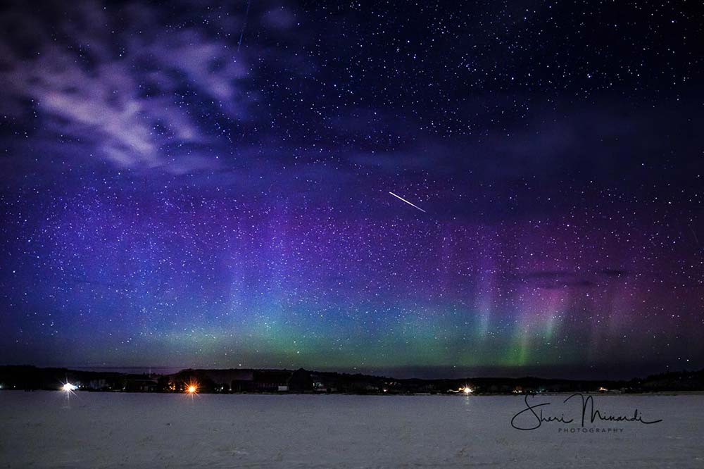northern lights winter shooting star
