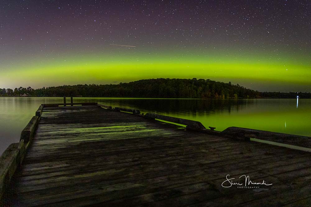 northern lights at the dock meteor