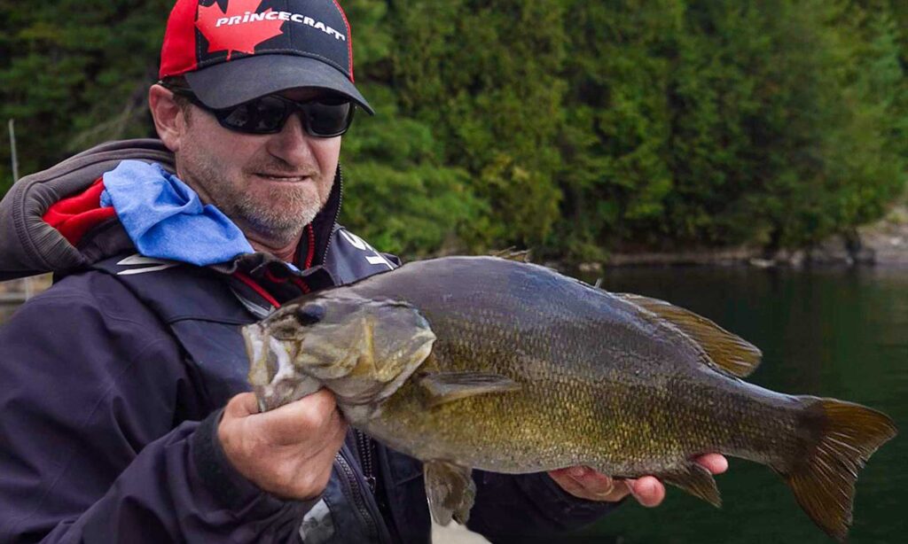 Pete-Shallow-Smallie-HastieLake