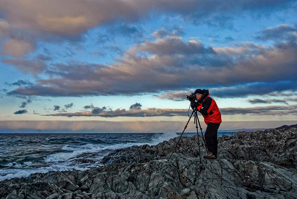 photographing the gales of november lake superior