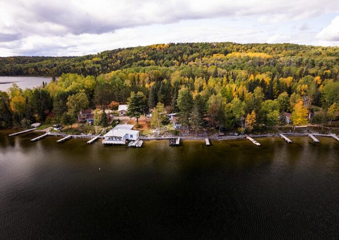 como-lake-resort-main