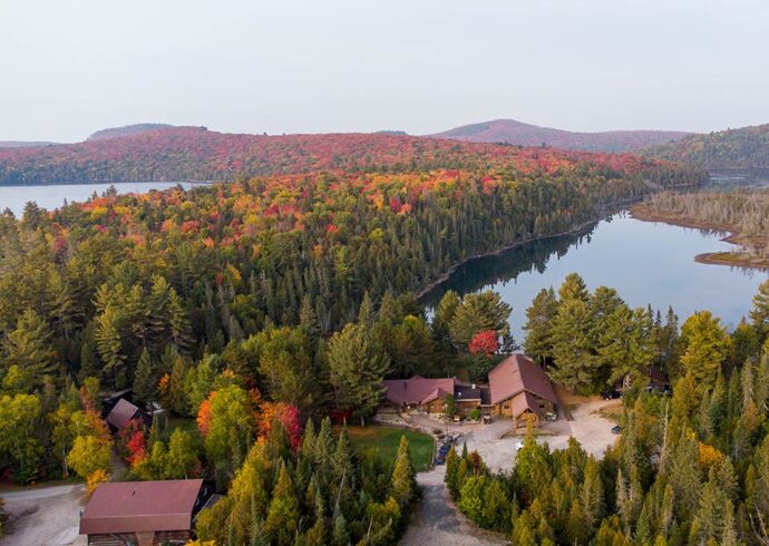 laurentian-lodge-main