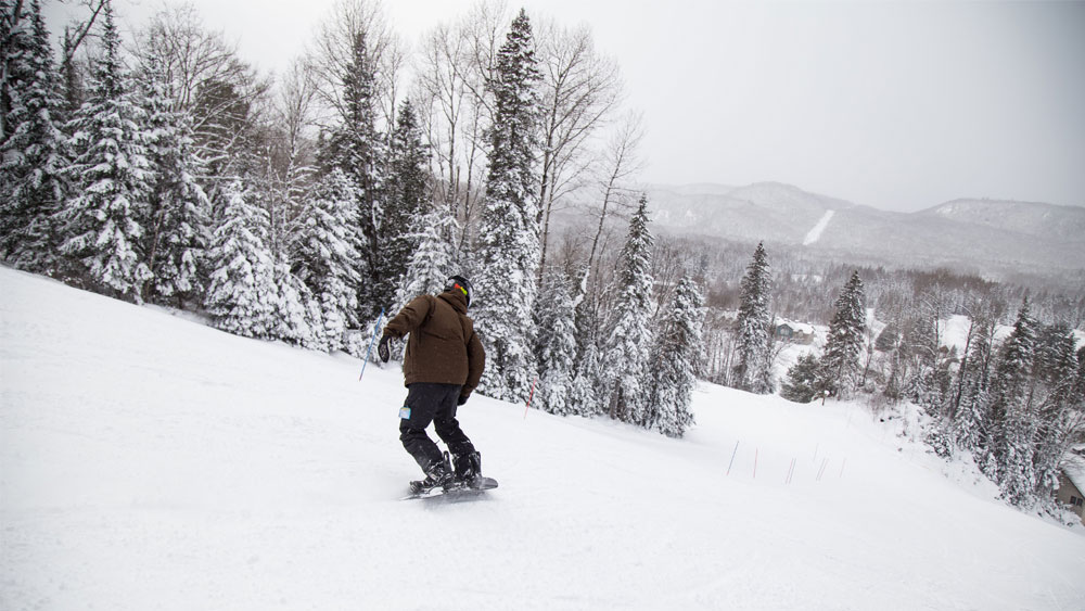 snowboarding searchmont resort