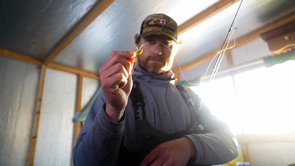 preparing rod for ice fishing