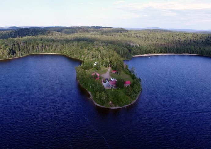 northern-portage-lodge-main