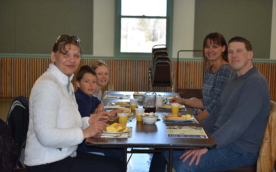 family eating breakfast