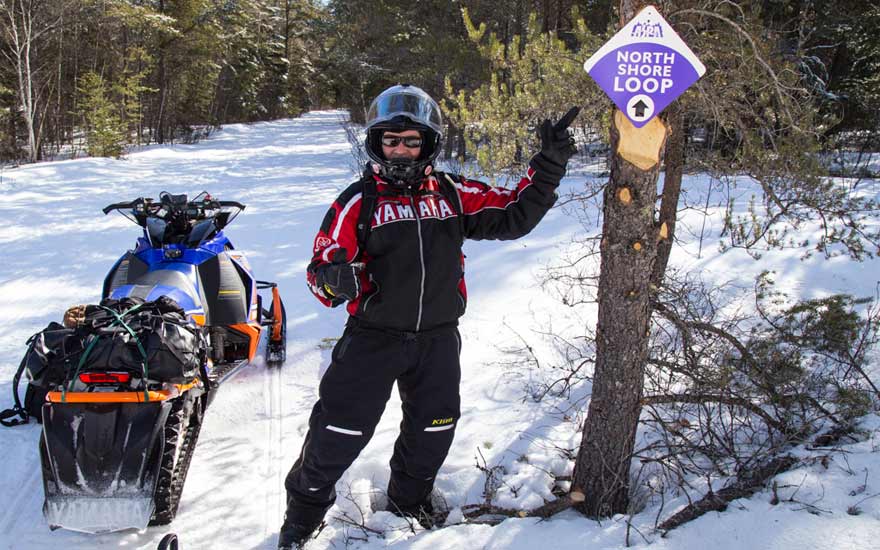 north shore loop sign