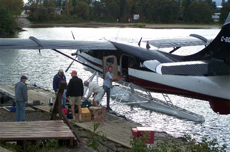 anglers loading floatplane